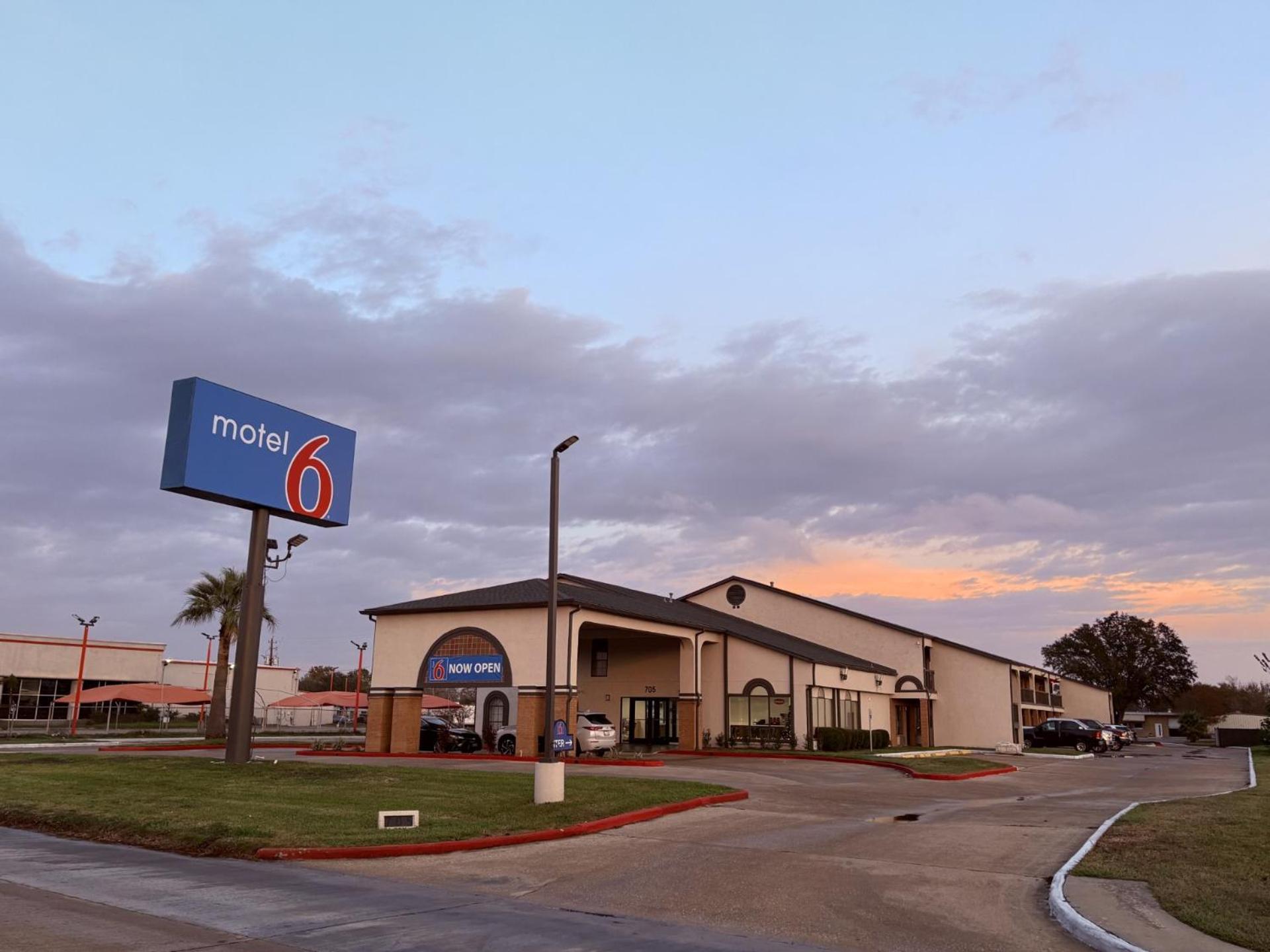 Motel 6 La Porte, Tx Екстериор снимка